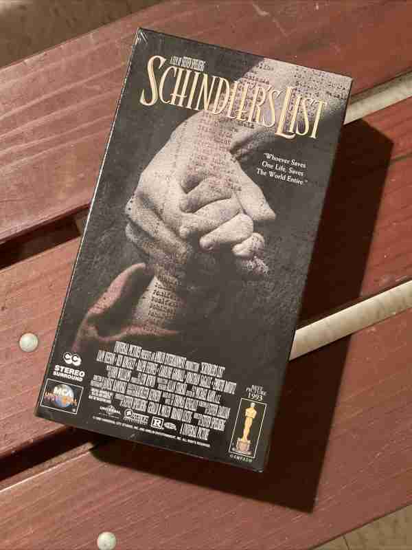 SCHINDLER'S LIST MCA Universal Watermark VHS Sealed - Image 2