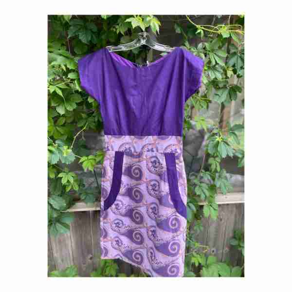 Vintage Wiggle Dress Midi Length Dolman Short Sleeve Purple Swirls - Image 4