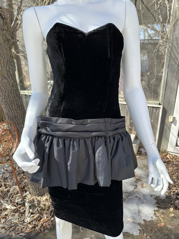 Vintage | 80s Wayne Clarke Black Velvet Strapless Dress Peplum Cocktail Wiggle Taffetta Sz 8 - Image 7