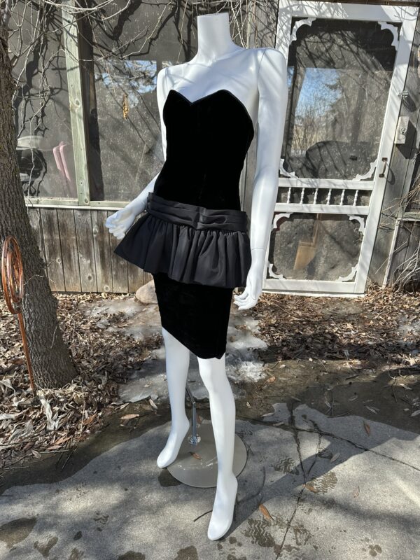 Vintage | 80s Wayne Clarke Black Velvet Strapless Dress Peplum Cocktail Wiggle Taffetta Sz 8 - Image 21